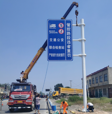 图木舒克双悬臂标志杆、交通标志杆制作、门架立柱加工厂家